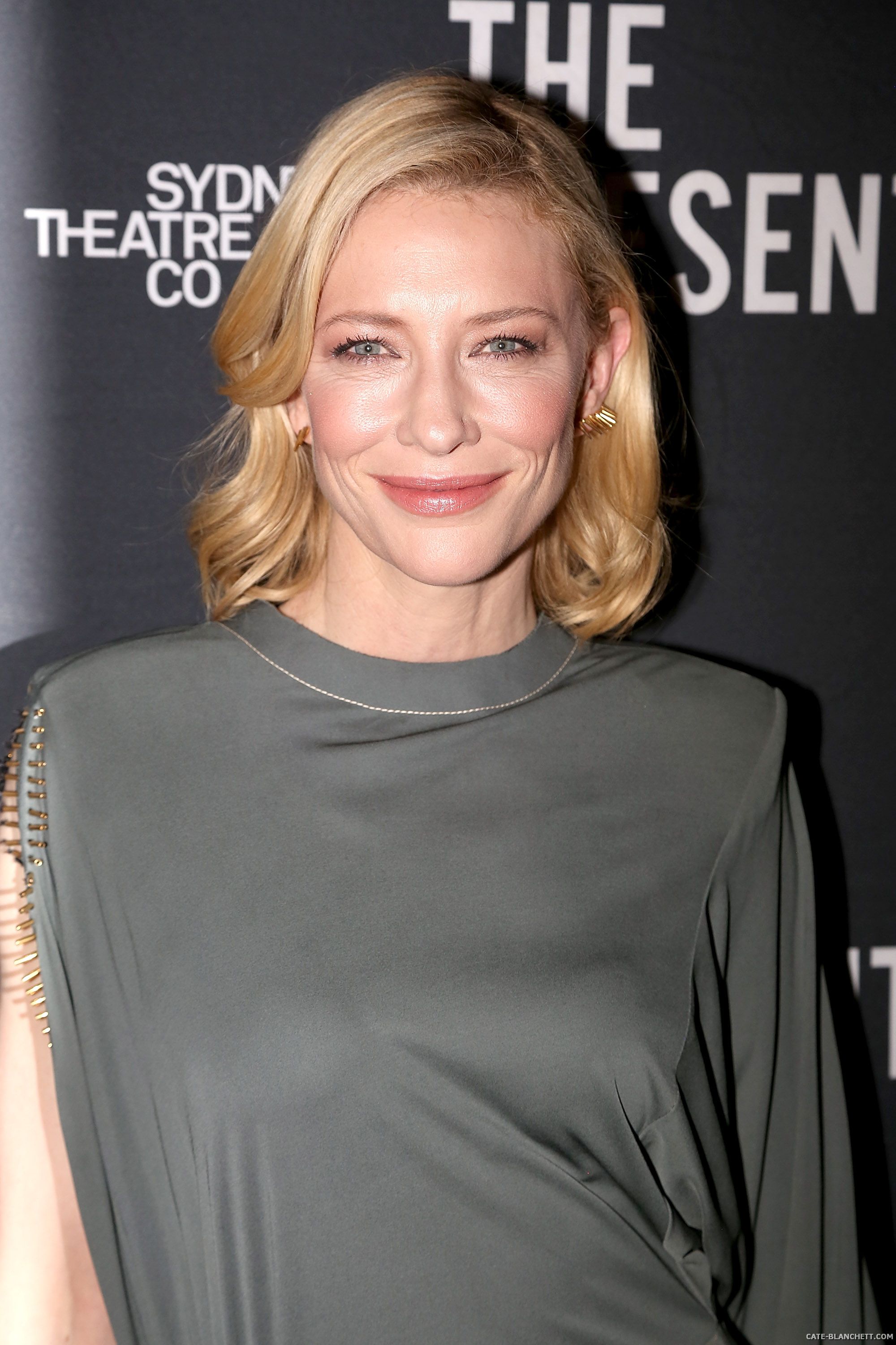 The Present - Opening Night - January 8th, 2017 - 005 - Cate